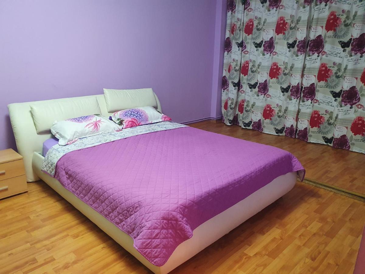 Crema Apartaments Ploiesti Ngoại thất bức ảnh